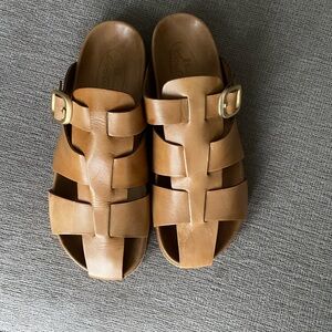 LEATHER GLADIATOR STYLE SANDAL - size 8